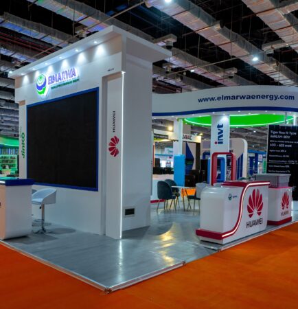 stand builder in egypt