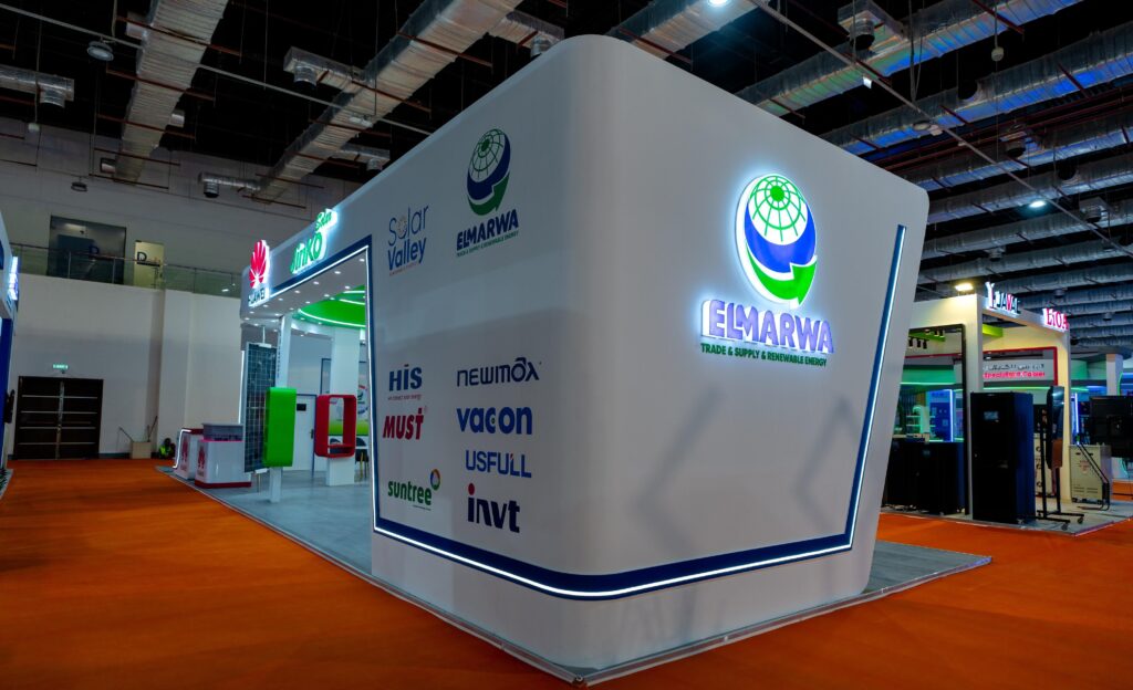 stand builder in egypt